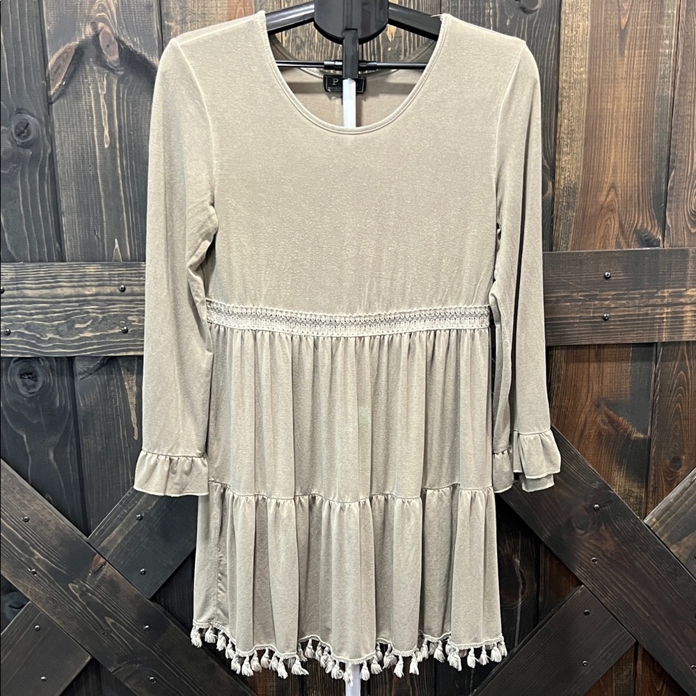 POL Boho Mini Dress S Green Tassels Tiered Hem Lace Trim Ruffle Sleeves Flowy